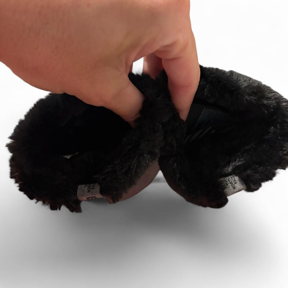 NWOT The North Face Charcoal Quilted Womens Gloves - Picture 3 of 7